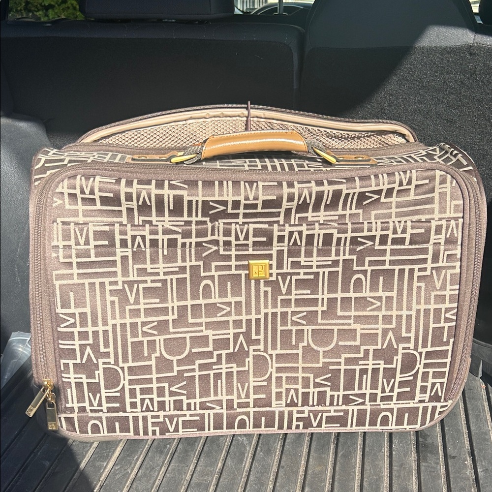 Diane Von Furstenberg Rolling Travel Luggage 🧳
